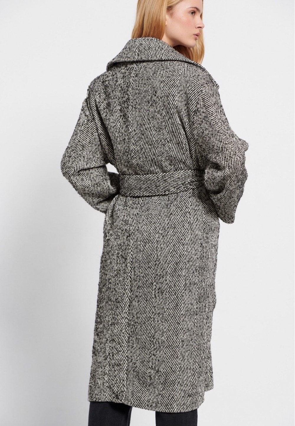 Жіноче стьобане пальто оверсайз з малюнком «ялинка»
