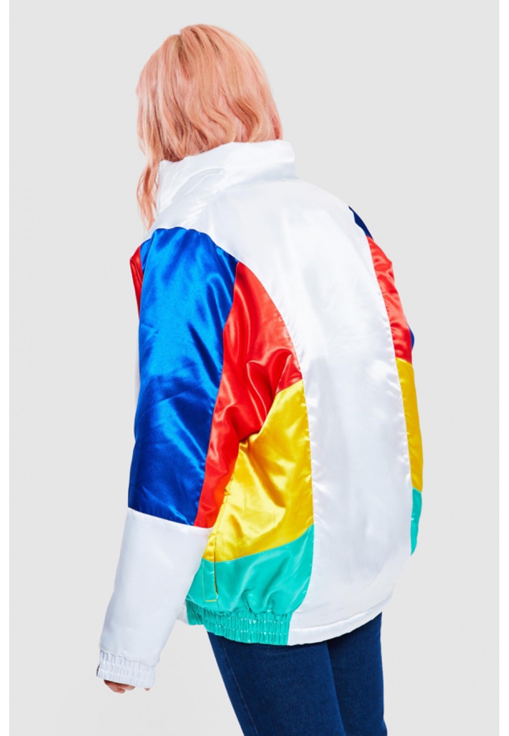 Разноцветная спортивная куртка