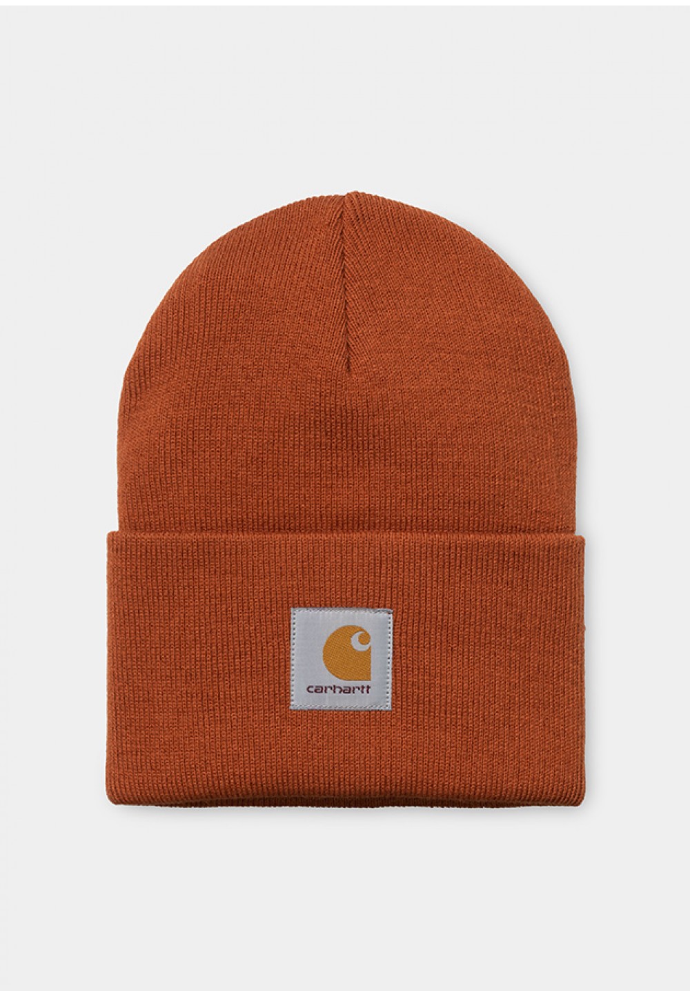 Яркая оранжевая шапка 