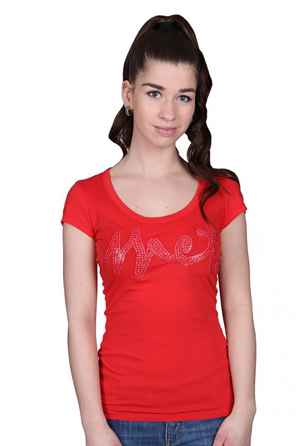 Красная футболка с пайетками
