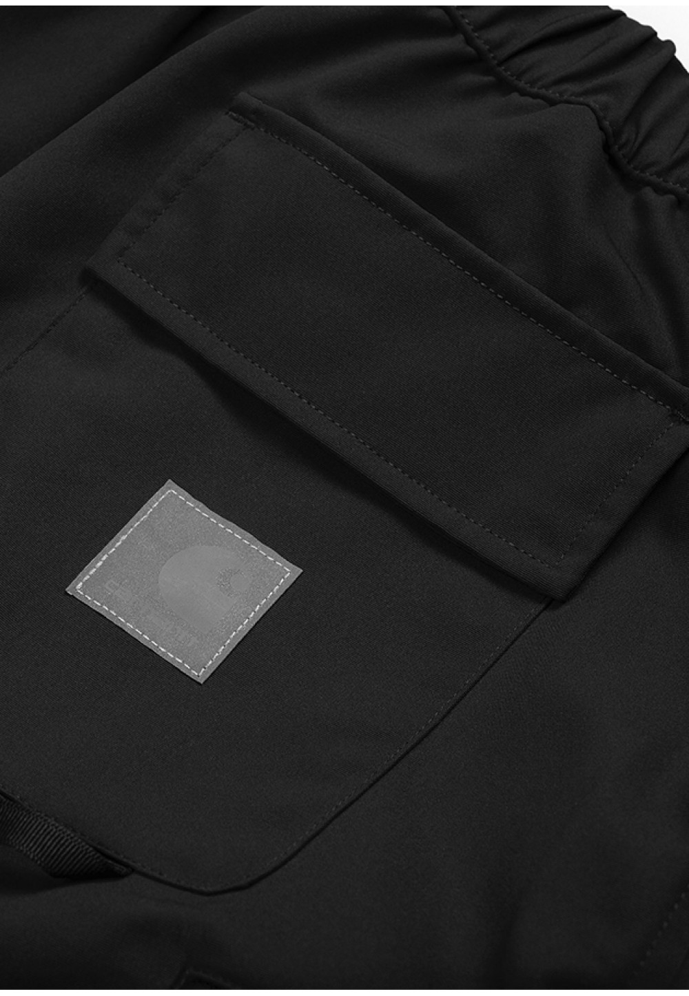 Черные шорты с накладными карманами