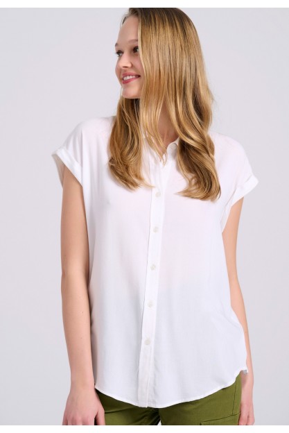 Легкая белая рубашка из вискозы