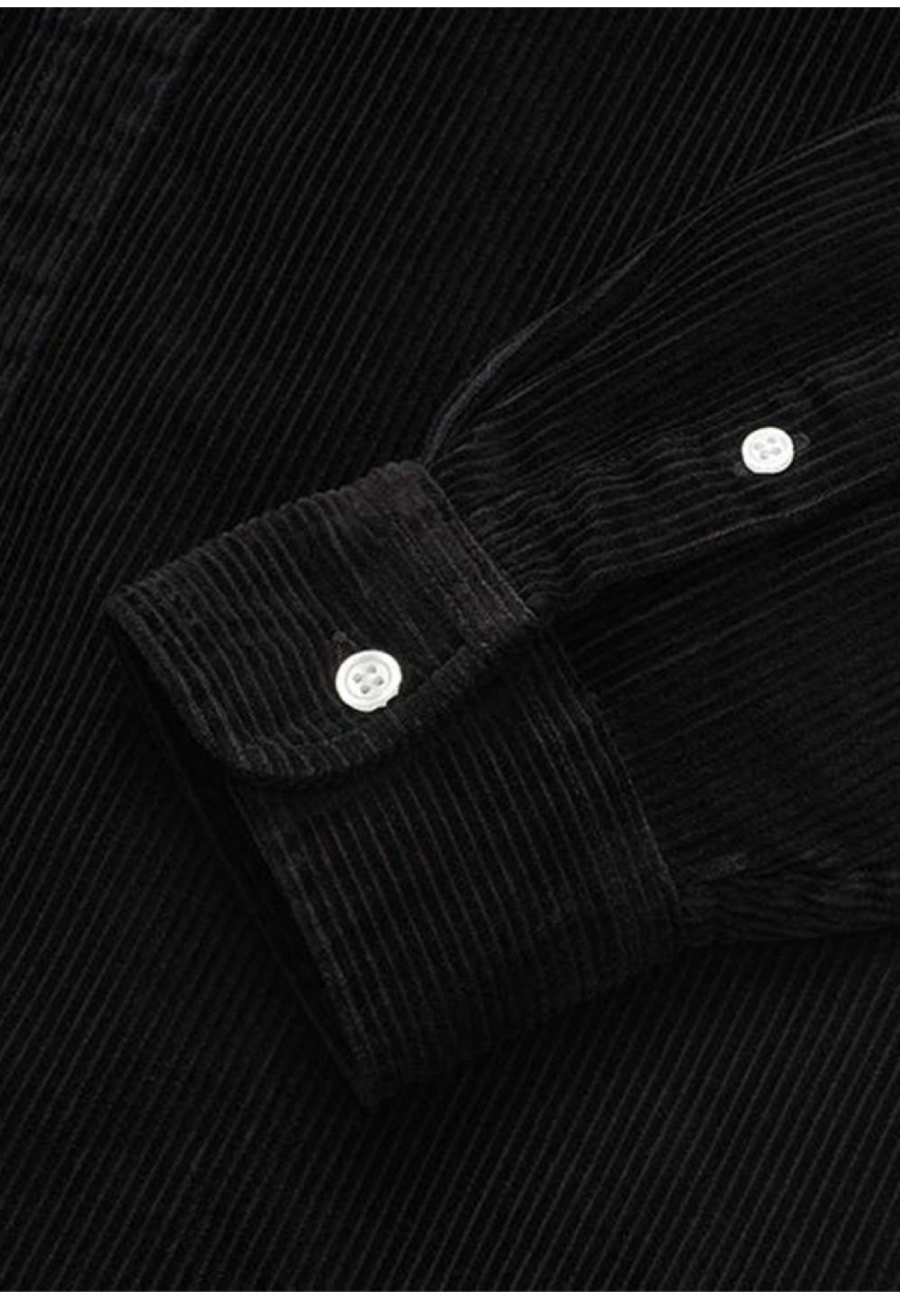 Черная стильная рубашка с вышитым логотипом 