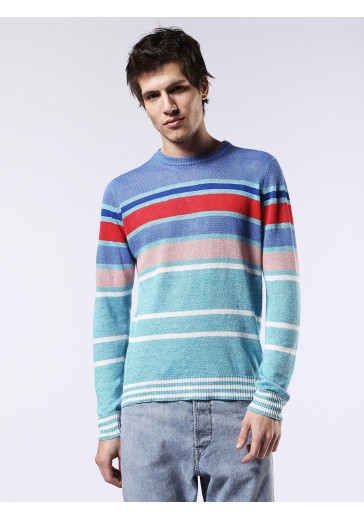 Пуловер в блакитному кольорі в смужку